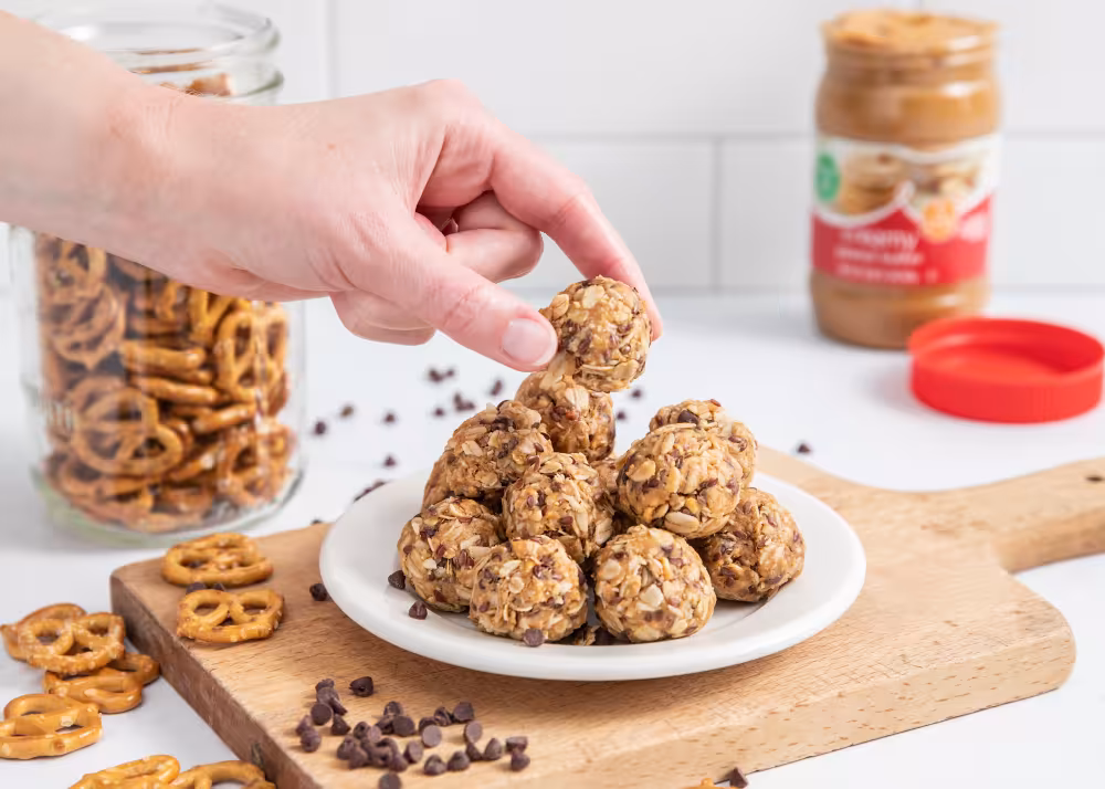 Peanut Butter Pretzel Bites