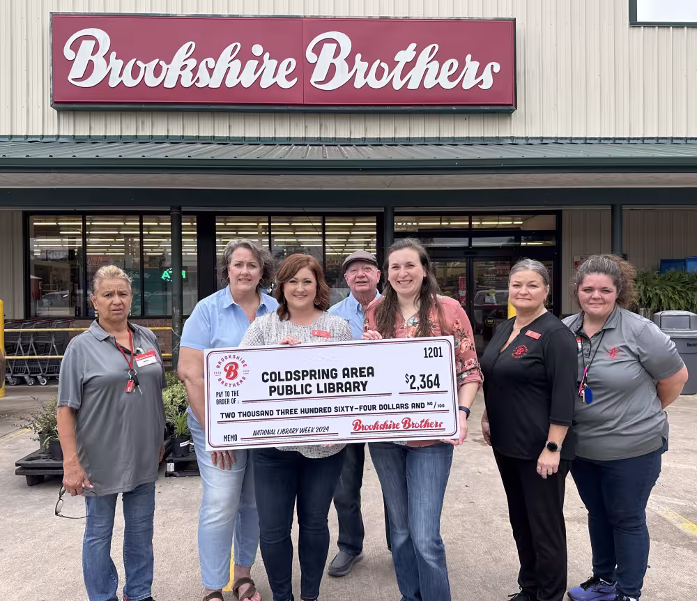 Brookshire Brothers raises funds for Coldspring Area Public Library